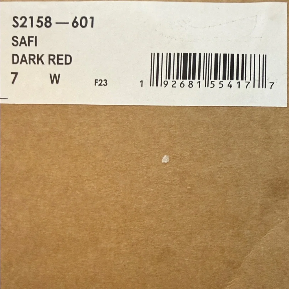 NIB Trotters Softwalk Dark Red 100% Leather Ballet Flats Comfort Shoes Size 7